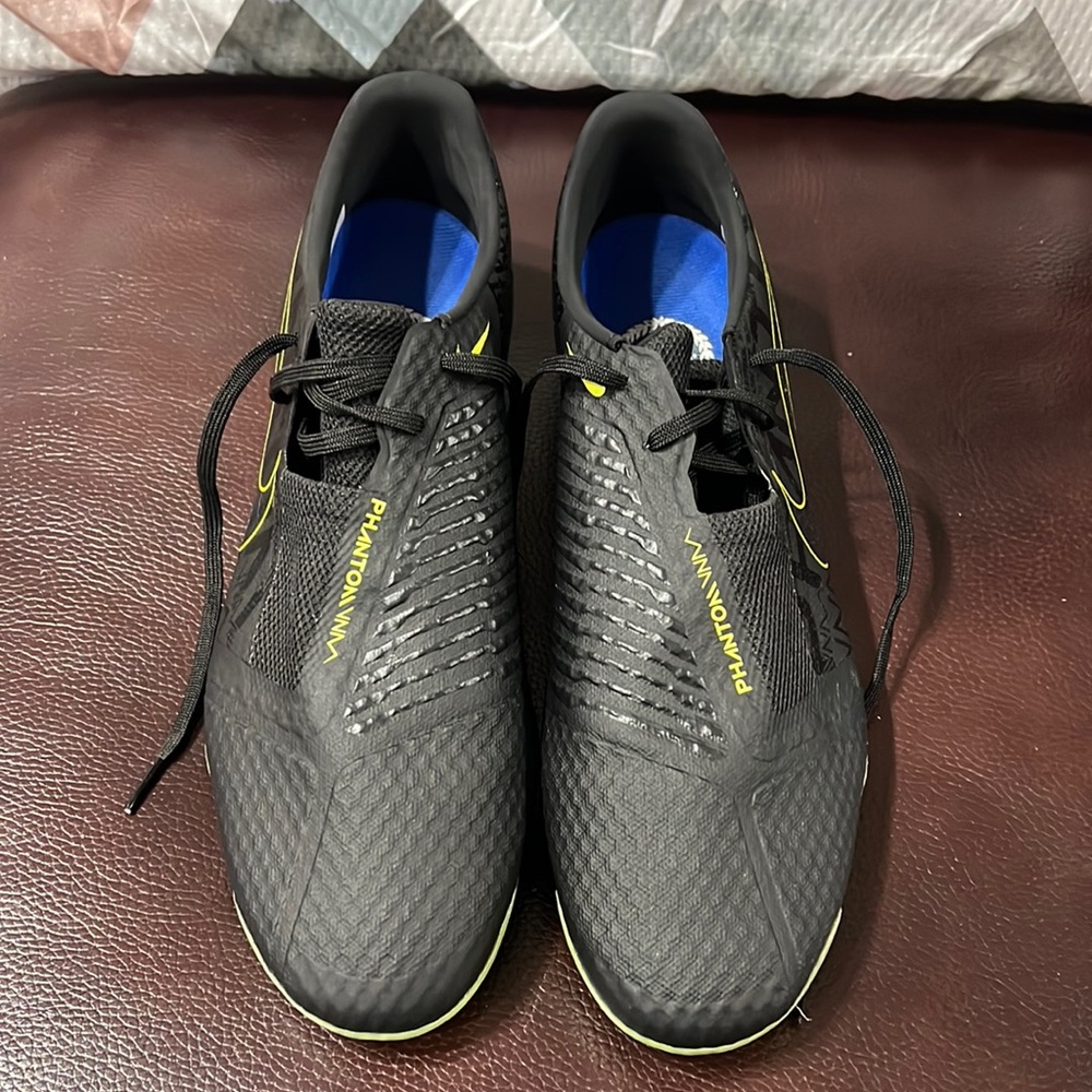 Black and Neon Green Nike Phantom VNM Cleats